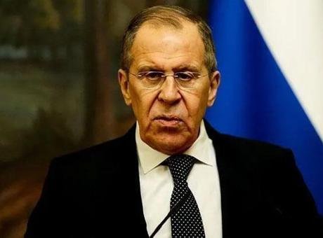 Lavrov, başkent Moskova’da ülkesindeki yabancı misyon temsilcileriyle yuvarlak masa toplantısı