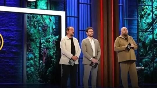 MASTERCHEF ELEME ADAYI 16 EYLÜL 2026 | MasterChef’te eleme adayı kim oldu, dokunulmazlığı hangi takım kazandı? Kaynak Cnnturk.com MasterChef’te eleme adayı olan yarışmacı, programın 16 Eylül