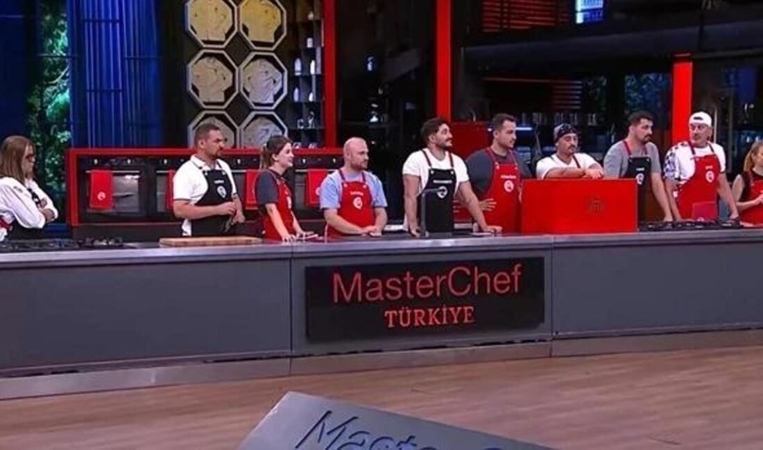 MASTERCHEF ELEME ADAYI 3 EYLÜL: MasterChef’te eleme adayı kim oldu? Potayakim girdi? Dokunulmazlık oyununu hangi takım kazandı? Kaynak Cnnturk.com MasterChef’te eleme adayı kim oldu sorgulanıyor. Sevilen yemek