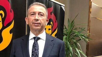 Metin Öztürk: Galatasaray yine şampiyon olacak Kaynak Cnnturk.com Metin Öztürk, Galatasaray’ın Başakşehir ile karşılaştığı müsabaka sonrası