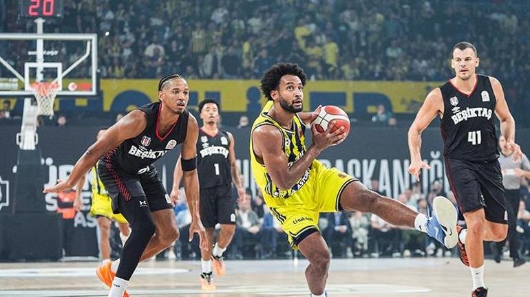 Kaynak Cnnturk.com Paylaş Fenerbahçe Tarfin, Beşiktaş’ı 72-59 mağlup ederek 39.