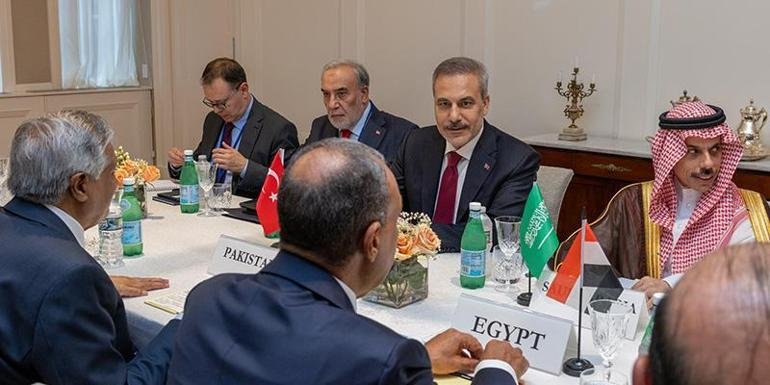 Kaynak DHA Türkiye, Mısır, Pakistan ve Suudi Arabistan Dışişleri Bakanları,