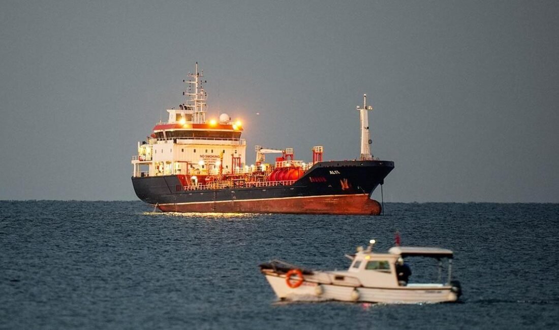 Kaynak Milliyet İstanbul Silivri açıklarında meydana gelen ve bir geminin