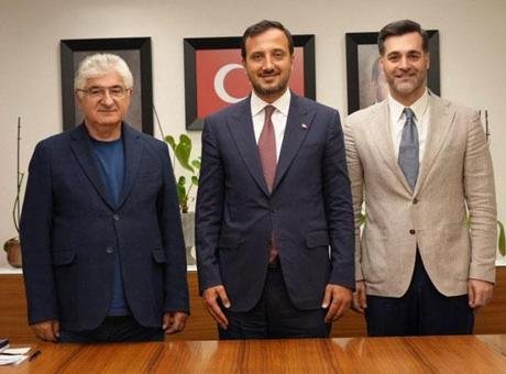 AK Parti İstanbul İl Başkanlığından yapılan açıklamaya göre, 4 meclis