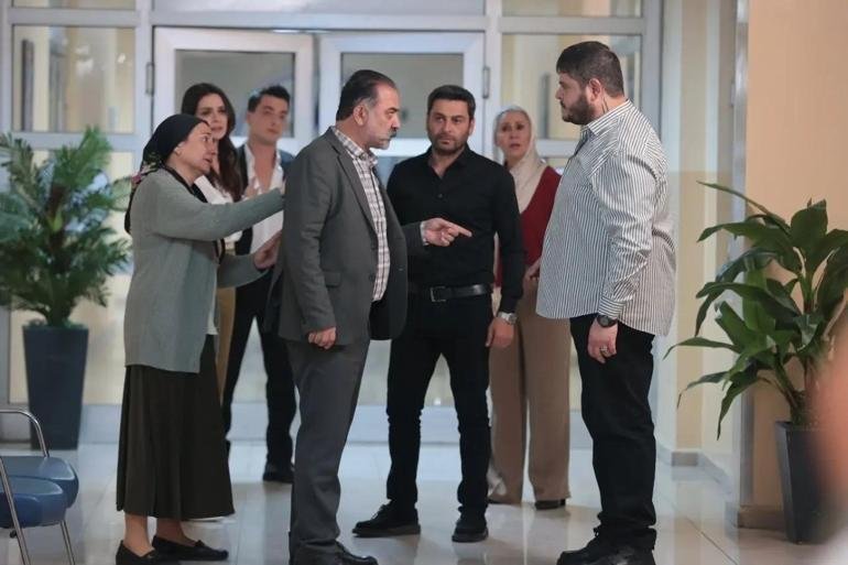 UZAK ŞEHİR YENİ SEZON TARİHİ: Kanal D Uzak Şehir Ne Zaman Başlıyor? Gözler Sinem Ünsal ve Ozan Akbaba’lı Rekortmen Dizide! Kaynak Cnnturk.com Kanal D’nin reyting rekorları kıran dizisi Uzak Şehir
