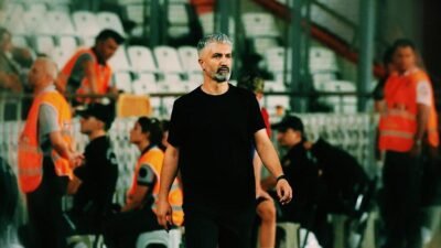 Kaynak Cnnturk.com Vanspor FK, Teknik Direktör Murat Yıldırım ile yollarının