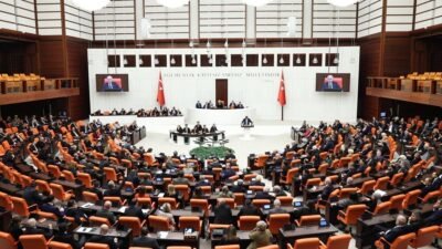 TBMM Genel Kurulu, 51 günlük aranın ardından yasama çalışmalarına 1