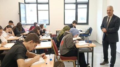 Yenişehir Halk Eğitim Merkezi, öğrencileri YKS’ye hazırlıyor Haberlerimizi Google’da Takip
