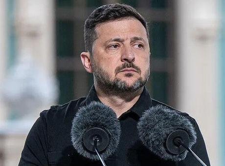 Zelenskiy, sosyal medya hesaplarından paylaştığı video mesajında, Rusya hava sahasını