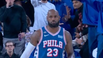 Amerikan Basketbol Ligi’nde (NBA) Philadelphia 76ers, 29 sayı geriye düştüğü