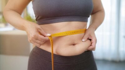 Kadın Hastalıkları ve Doğum Uzmanı Doç. Dr. İrem Alyazıcı, 40