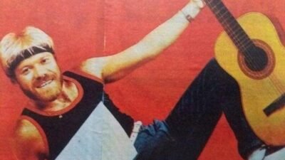 Kaynak Cnnturk.com Pop müziği sanatçısı Attila Atasoy, 53 yıllık kariyerinin