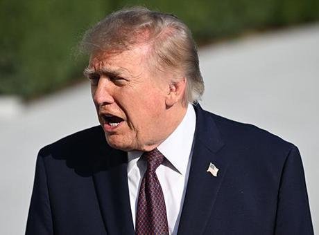 B-2 bombardıman uçaklarının planı sızdı, operasyon ertelendi! Trump’tan İran saldırısını sızdıranlara sert tepki: Bu sızıntıyı yapanlar vurulmalı ABD Başkanı Trump, 3 Kasım seçimleri yaklaşırken Arizona’da düzenlenen mitingde