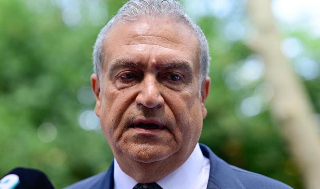 Kaynak Cnnturk.com Türkiye Futbol Federasyonu (TFF) tarafından, bahis oynadığı gerekçesiyle