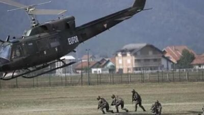 Yetkililerden alınan bilgiye göre, kazada 4 kişi yaşamını yitirdi, yaralanan