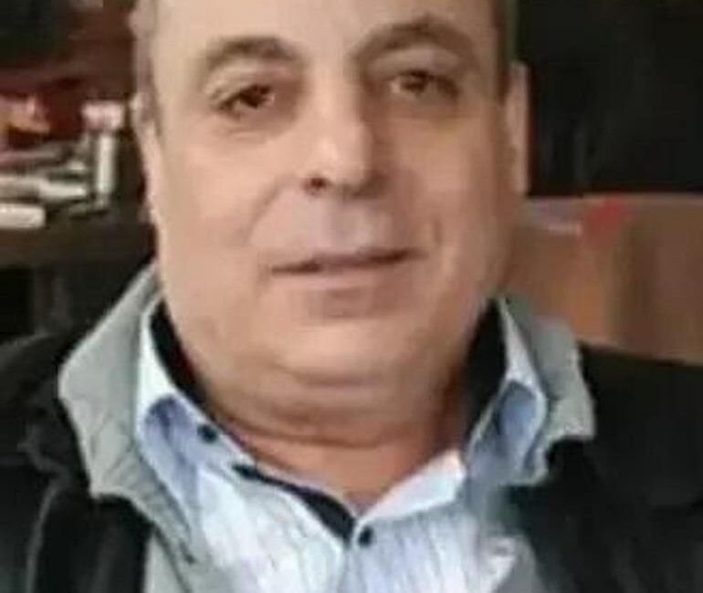 Can Bonomo’nun ‘baba’ acısı! Yaşar Bonomo hayatını kaybetti Kaynak Cnnturk.com ‘Meczup’, ‘Şaşkın’, ‘Ali Baba’ ve ‘Olmaz Sensiz’ gibi