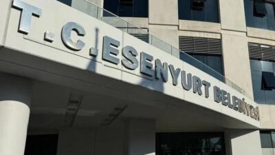 Esenyurt Belediyesine rüşvet operasyonu! Başkan yardımcısı dahil 9 kişi tutuklandı Kaynak İHA İstanbul Cumhuriyet Başsavcılığınca Esenyurt Belediyesinde bazı ihalelere fesat