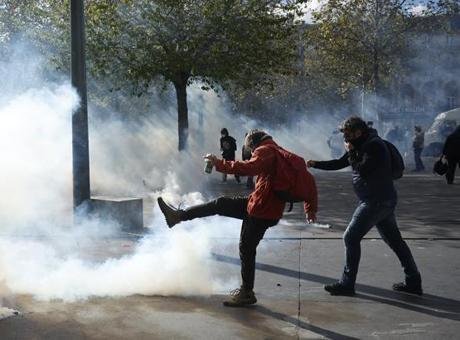 Fransa’da öğretmen eksikliği, kalabalık sınıflar, uzun ders saatleri ve okulların