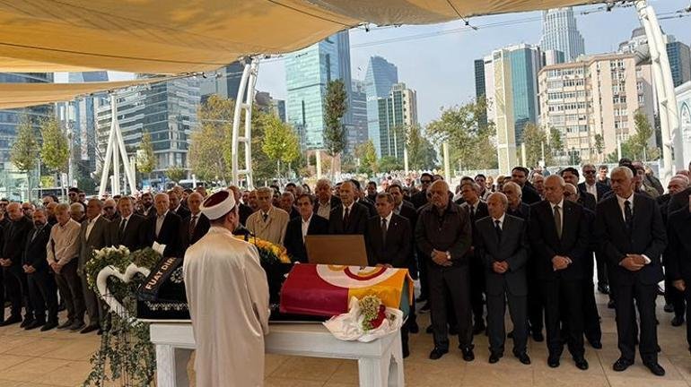 Kaynak Cnnturk.com Paylaş 107 yaşında vefat eden Galatasaray üyesi Ali