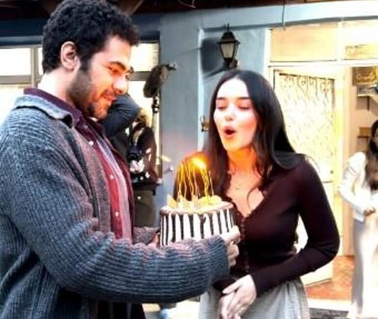 Kanal D’nin sevilen dizisi Haysiyet’in setinde, Aybüke Yılmaz için doğum