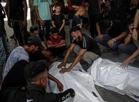 İsrail ordusuna ait insansız hava aracının (İHA) Gazze’deki İslam Üniversitesini