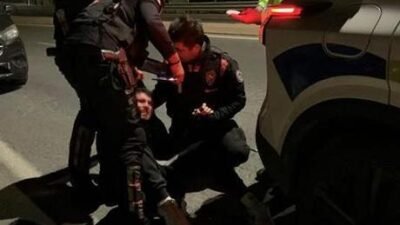 Köşk Mahallesi’nde uygulama yapan polis ekiplerinin “dur” ihtarına uymayan hafif