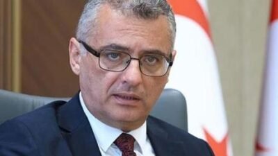 Kuzey Kıbrıs Türk Cumhuriyeti (KKTC) Cumhurbaşkanı Tufan Erhürman, Politis gazetesine