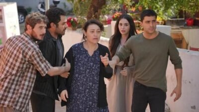 Kanal D ekranlarında her salı saat 20.00’de izleyiciyle buluşan, yapımcılığını