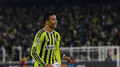 Kaynak Cnnturk.com Mason Greenwood, temsilcimiz Fenerbahçe’nin Slavia Prag ile oynadığı