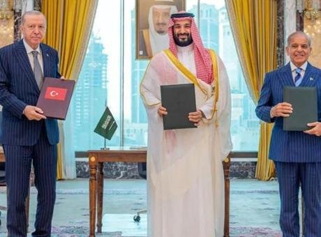 Tahran’daki toplantıya Suudi Arabistan Savunma Bakanı Prens Halid bin Selman,
