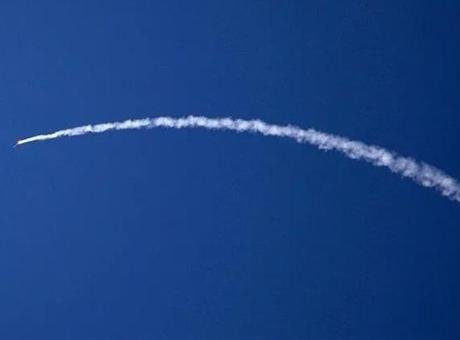 ‘Mekke ve Medine hedef alındı’ iddiası! Suudi Arabistan: Husilerin fırlattığı 2 balistik füze havada imha edildi Suudi Arabistan Sivil Savunma Müdürlüğünün ABD merkezli X şirketinin sosyal