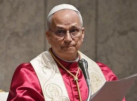 Papa 14. Leo hastaneye kaldırıldı! ‘Akciğerinde kitle tespit edildi’ Akciğerinde tespit edilen kitleyi aldırmak üzere ameliyat olacağını daha önce