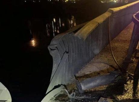 Rusya’dan Ukrayna’ya İHA saldırısı! Kritik köprü vuruldu Bakanlıktan yapılan açıklamada, Rusya Silahlı Kuvvetlerinin, Ukrayna ordusunun ihtiyaçları doğrultusunda