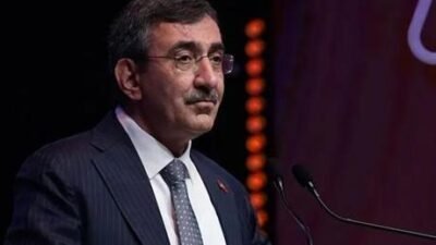Yılmaz, sosyal medya hesabından, İstanbul Fatih’te su birikintisinde elektrik akımına