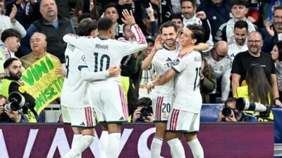 Kaynak HABER MERKEZİ Paylaş UEFA Şampiyonlar Ligi’nde haftanın 11’inde yer