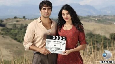 Kaynak HABER MERKEZİ Susuz Yaz dizisi fragmanıyla beğeni topladı. Kanal