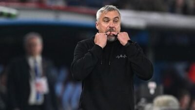 Kaynak HABER MERKEZİ Thomas Reis, takımı Trabzonspor’un Hearts ile oynadığı