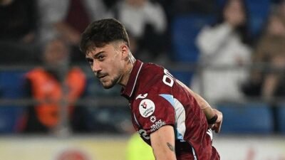 Kaynak Fanatik Trabzonspor’un deplasmanda Çaykur Rizespor’u 4-3 yendiği Karadeniz derbisinde