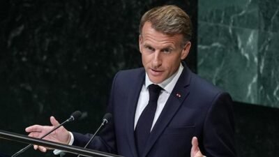 ABD Başkanı Donald Trump, Fransa’da şiddet olaylarına dönüşen protestoları değerlendirerek