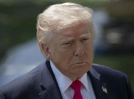 Trump, 3 Kasım’da yapılacak ara seçim kampanyası için gittiği Kentucky