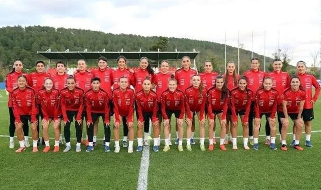 TÜRKİYE SLOVENYA MAÇI HANGİ KANALDA? Türkiye Slovenya Maçı Saat Kaçta, Nereden İzlenir? Şifreli Mi Şifresiz Mi? Kaynak Cnnturk.com A Milli Kadın Futbol Takımı, 2027 FIFA Kadınlar