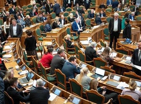 Danimarka Başbakanlığı’ndan yapılan açıklamada, kabinede Ulaştırma Bakanı olarak görev yapan