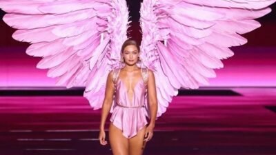 Kaynak Cnnturk.com Victoria Secret Fashion Show hakkında araştırmalar hızlandı. Moda