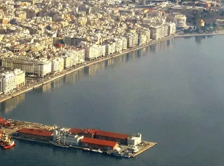 Yunanistan’ın Selanik Limanı’nda deniz tabanında 2. Dünya Savaşı’ndan kalma yaklaşık
